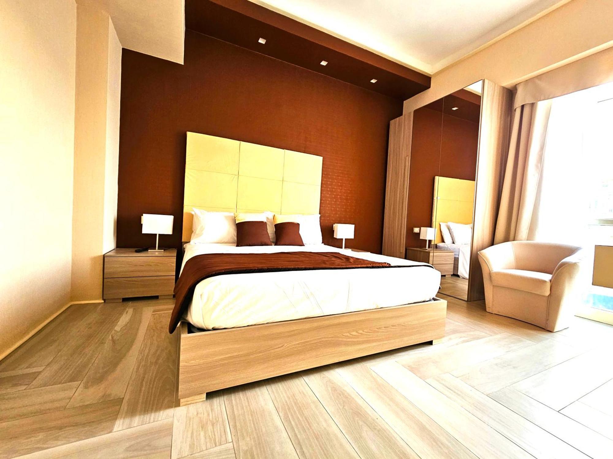 Astoria Boutique Suites Лечче Екстер'єр фото